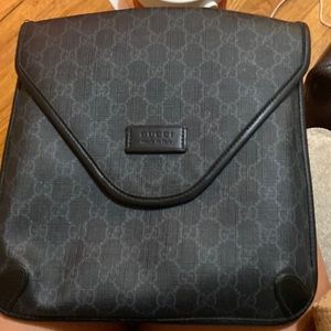 Authentic Gucci messenger bag
